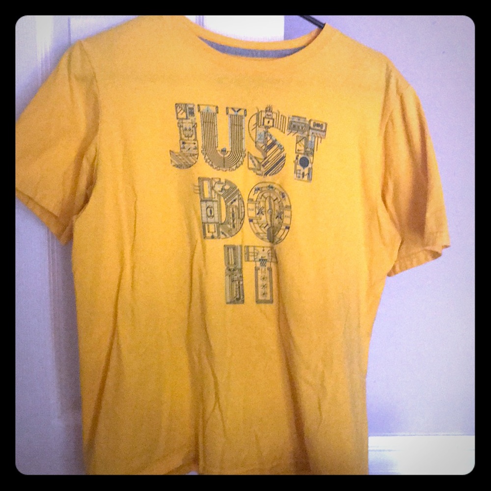 Nike boys T-shirt size XL